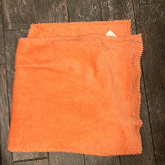 Spring Street Bubble Fleece Scarf - Picture 2 of 5